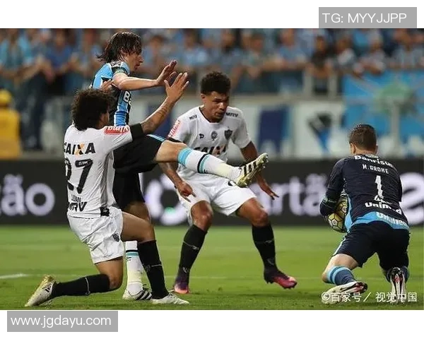 米竞技与克鲁赛罗激战正酣谁能在这场对决中笑到最后